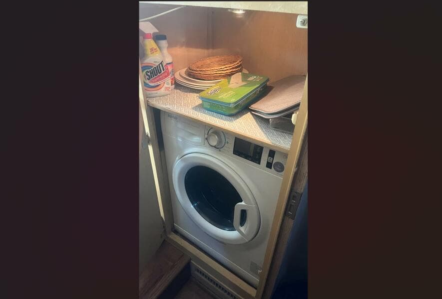 1994 Hatteras Double Cabin