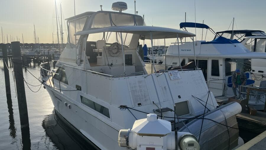 1994 Hatteras Double Cabin