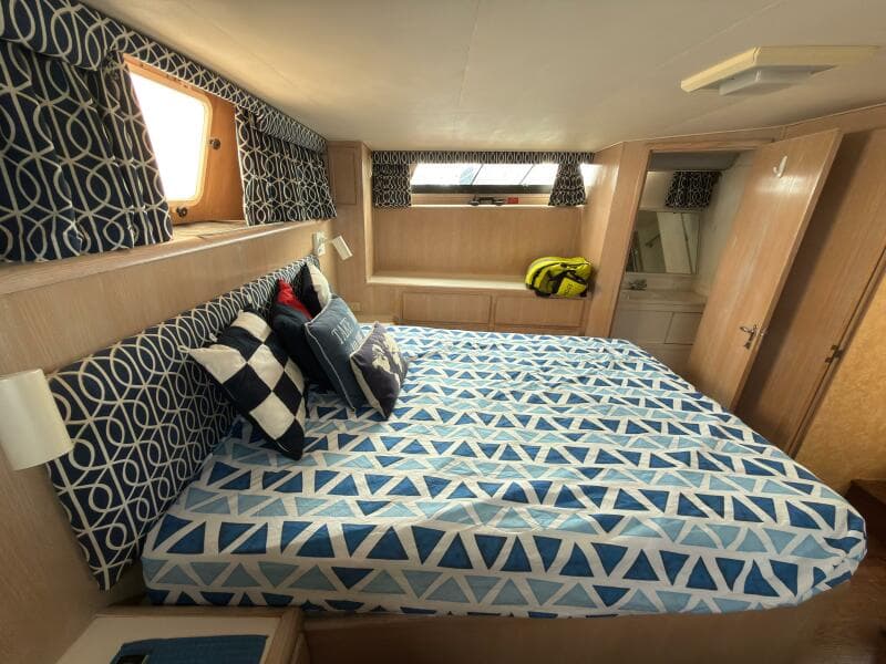 1994 Hatteras Double Cabin