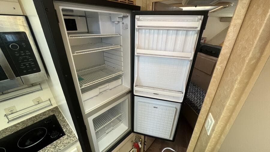 1994 Hatteras Double Cabin