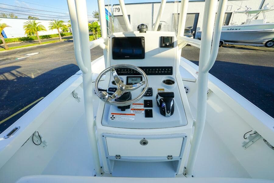 2021 Pathfinder 2400 TRS