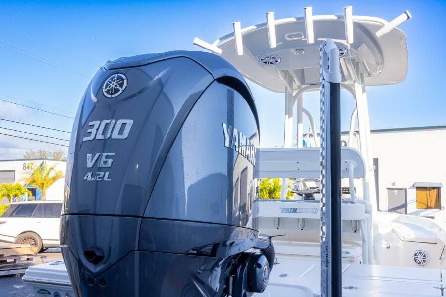 2021 Pathfinder 2400 TRS