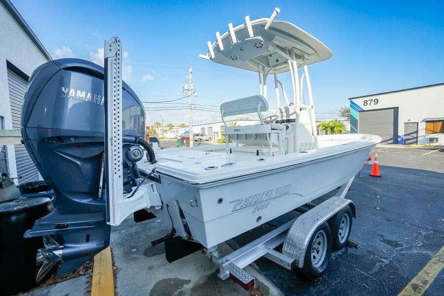 2021 Pathfinder 2400 TRS