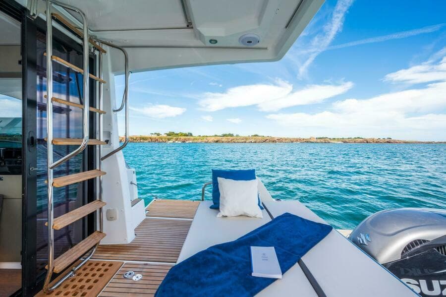 2026 Beneteau Antares 11 Fly