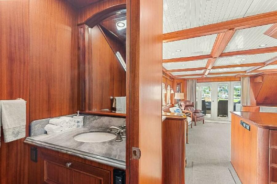 2006 Paragon Cockpit