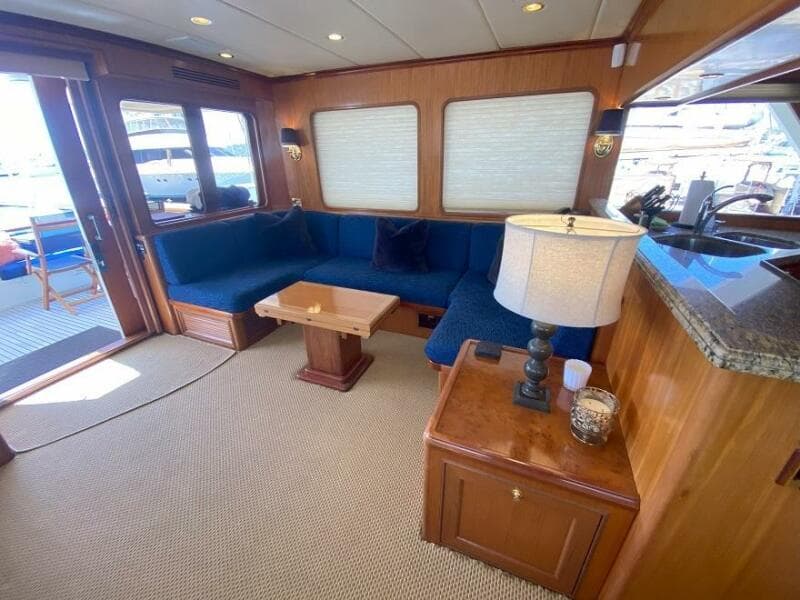 2005 Offshore Yachts 