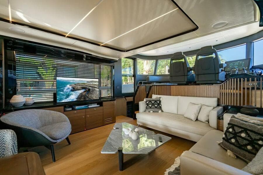 Absolute 64 - Kingship - Salon