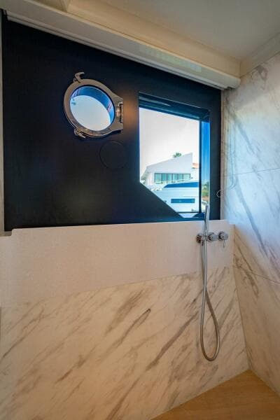 Absolute 64 - Kingship - Master Head