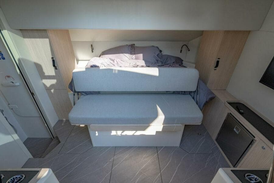 2023 Absolute 64 Navetta