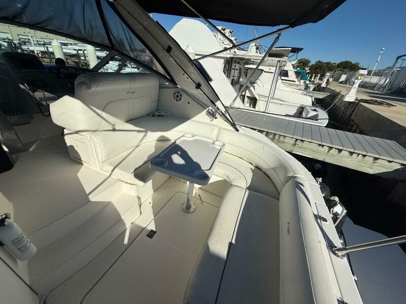 2005 Cruisers Yachts 340 Express - Photo 6