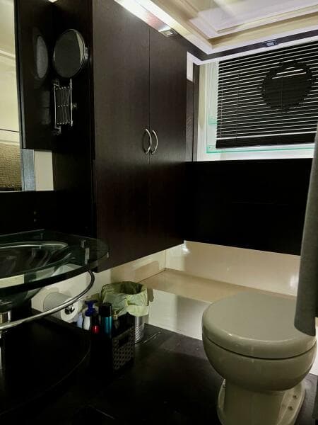 2010 Azimut 62S - Photo 32