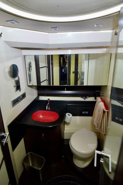 2010 Azimut 62S - Photo 40