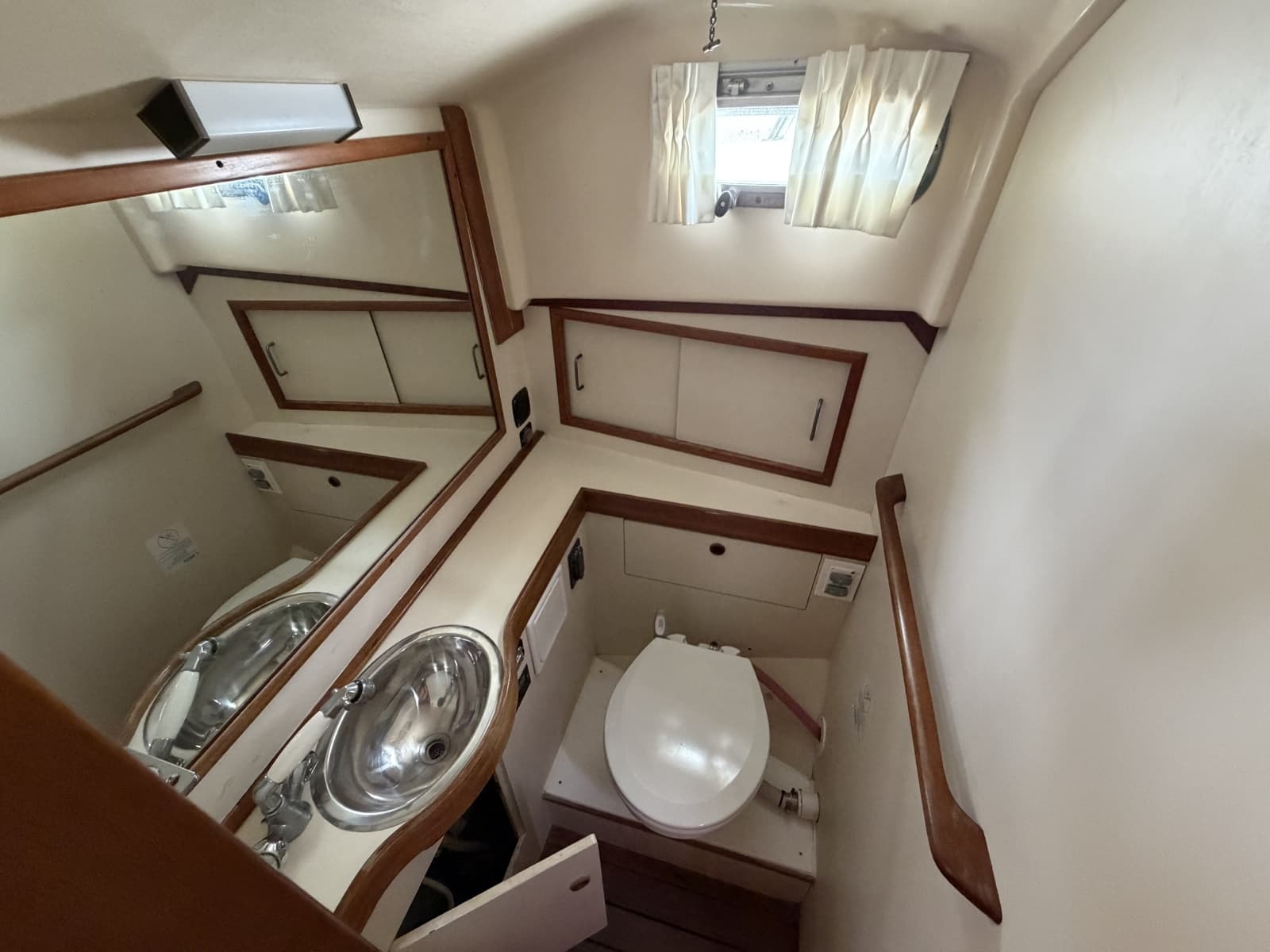1998 Sabre 36 Fast Trawler - Photo 43