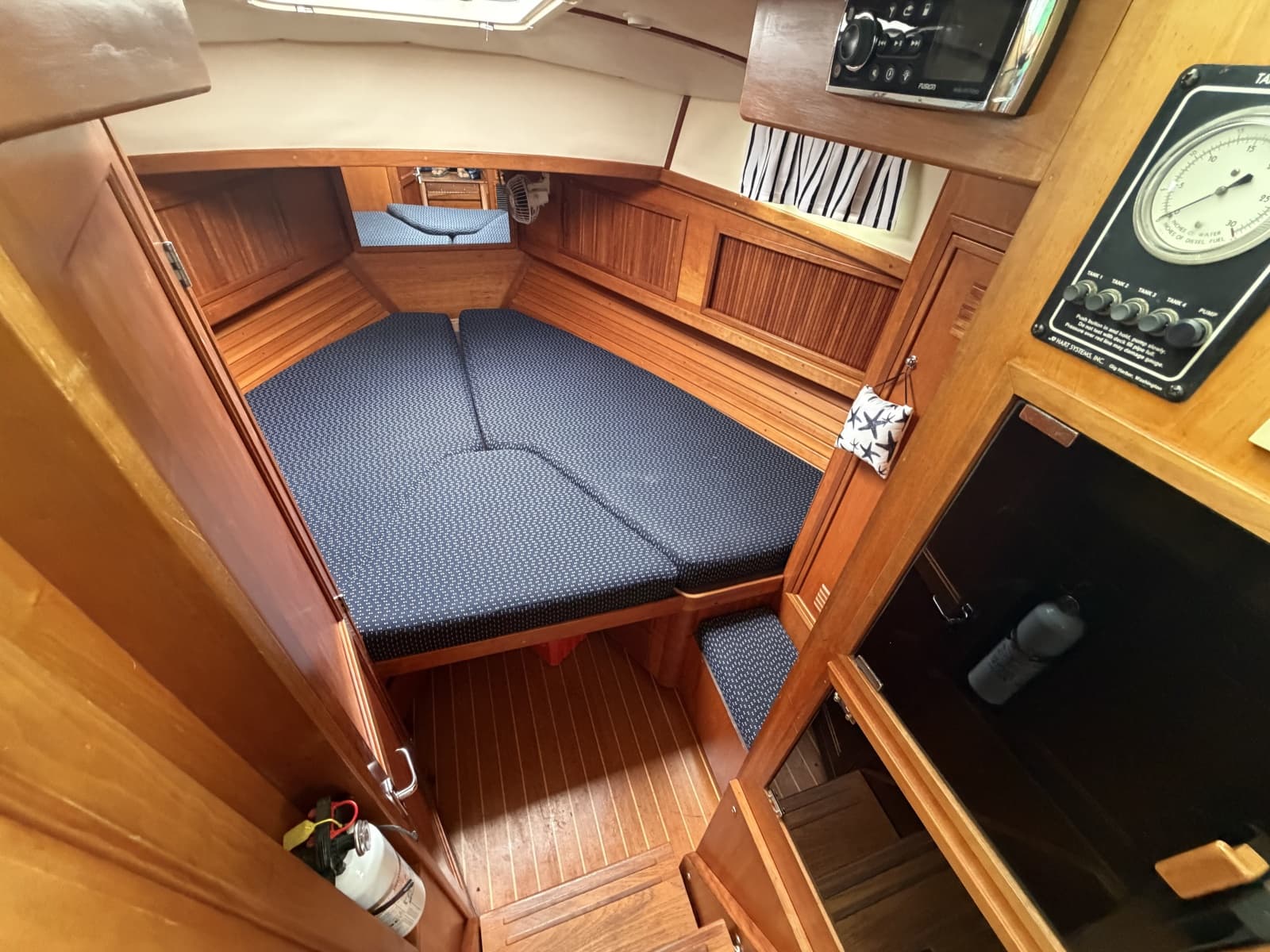 1998 Sabre 36 Fast Trawler - Photo 40