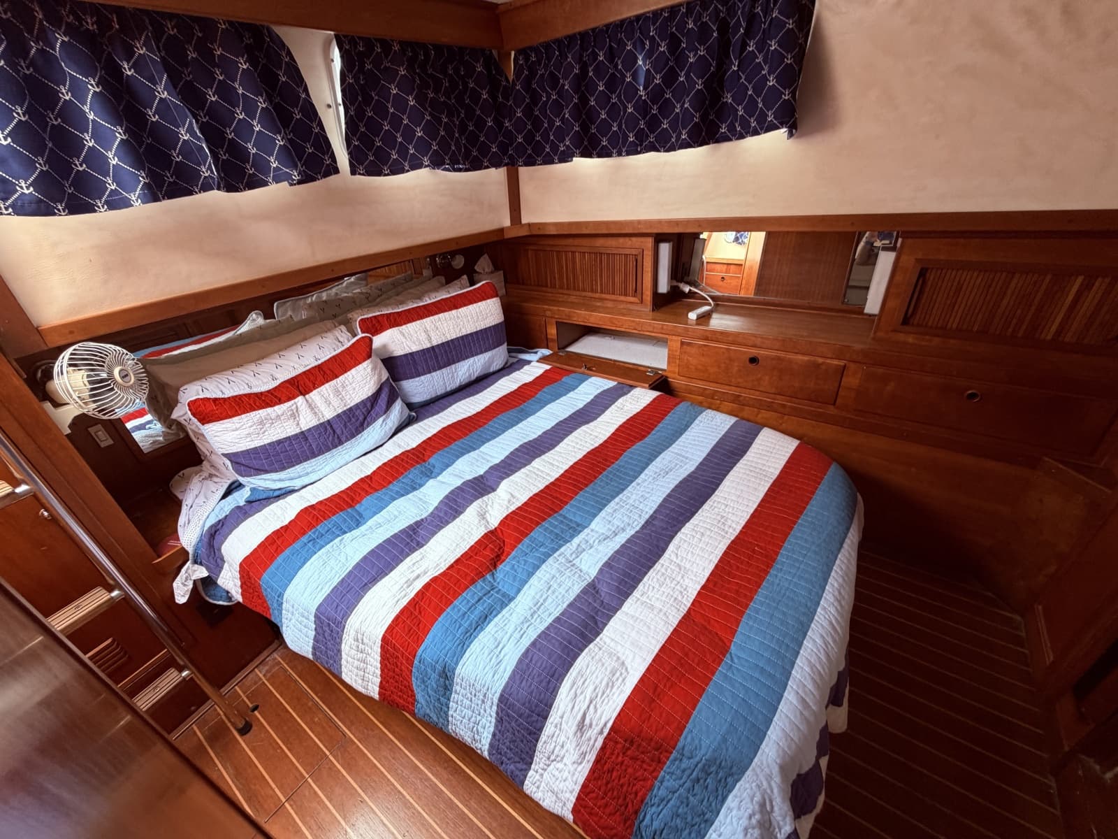 1998 Sabre 36 Fast Trawler - Photo 36