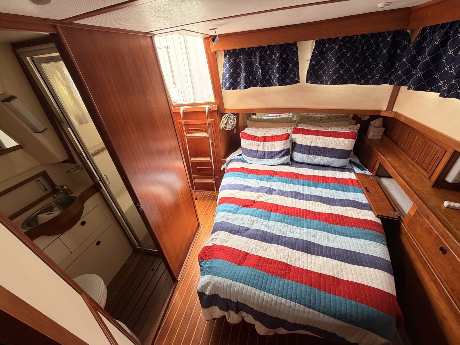 1998 Sabre 36 Fast Trawler - Photo 38