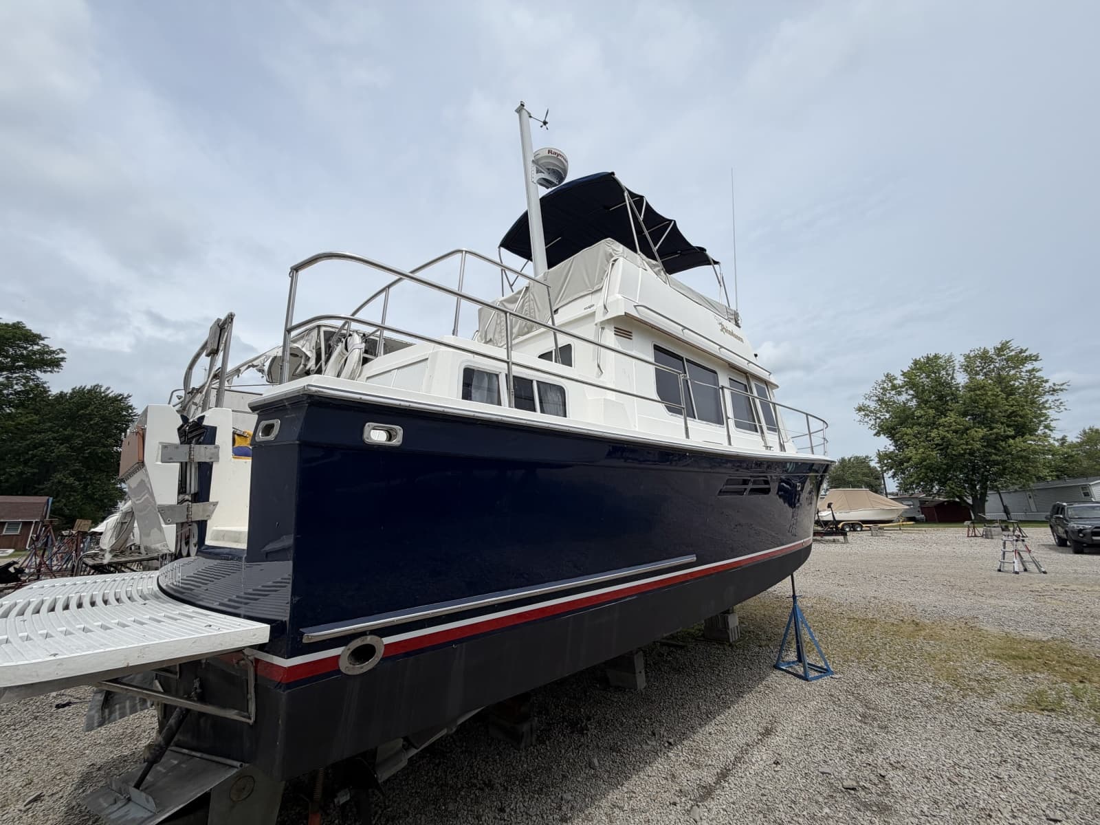 1998 Sabre 36 Fast Trawler - Photo 7