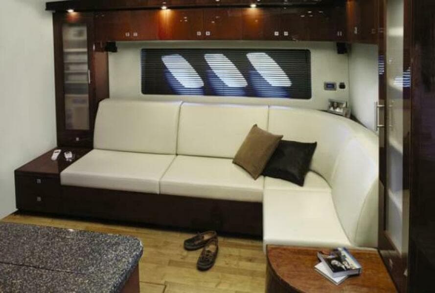 2010 Sea Ray 580 Sundancer - Photo 5