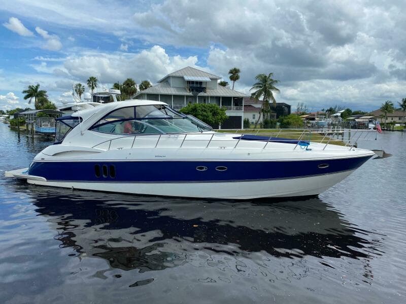 2006 Cruisers Yachts 52 Express - Photo 1
