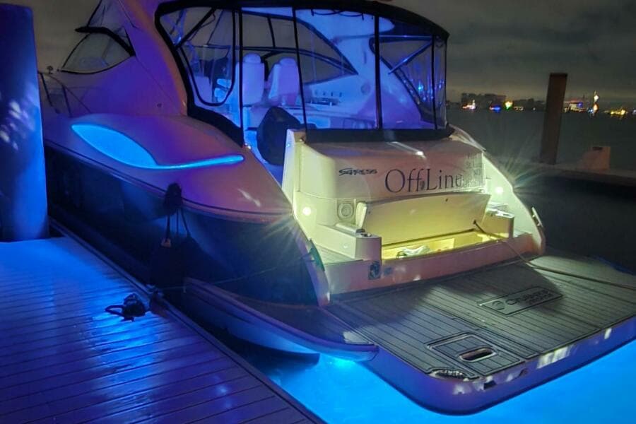 2006 Cruisers Yachts 52 Express - Photo 106