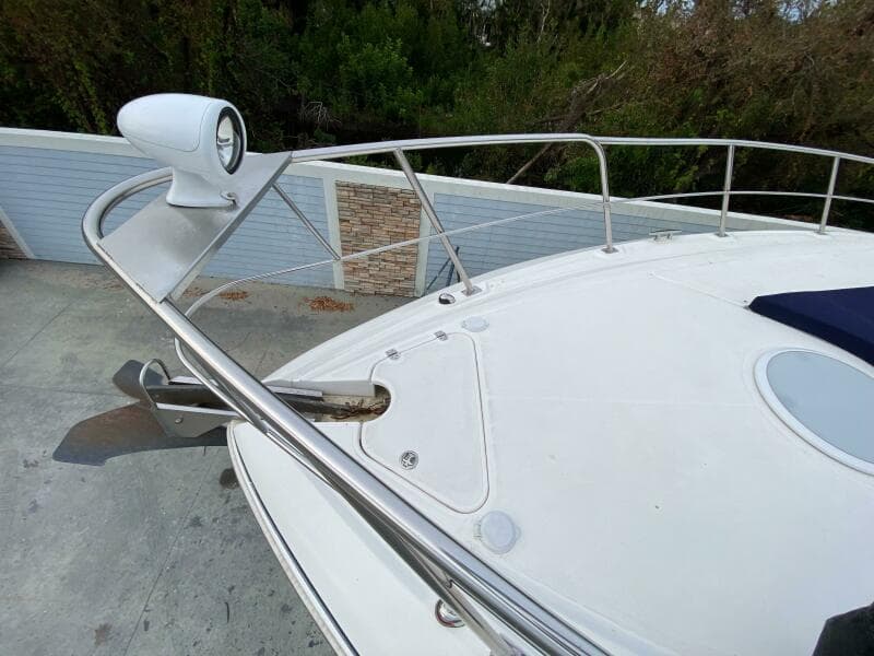 2006 Cruisers Yachts 52 Express - Photo 47