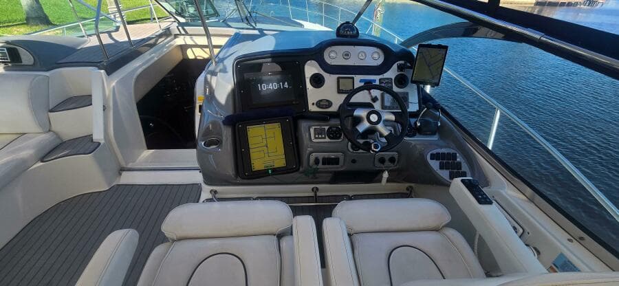 2006 Cruisers Yachts 52 Express - Photo 81