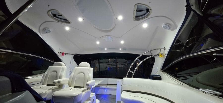 2006 Cruisers Yachts 52 Express - Photo 89