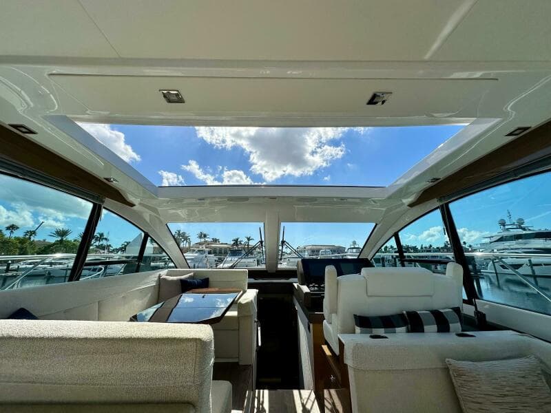 2020 Cruisers Yachts 50 Cantius - Photo 19