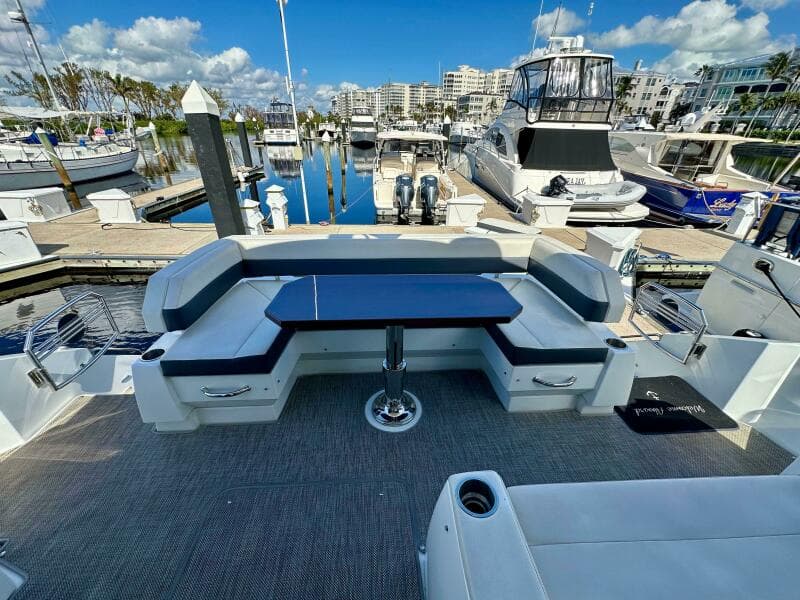 2020 Cruisers Yachts 50 Cantius - Photo 7