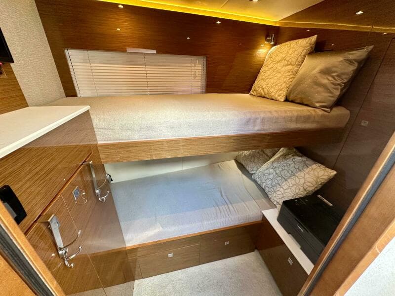 2020 Cruisers Yachts 50 Cantius - Photo 18