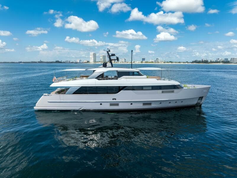 2023 Sanlorenzo SD96 - Photo 2