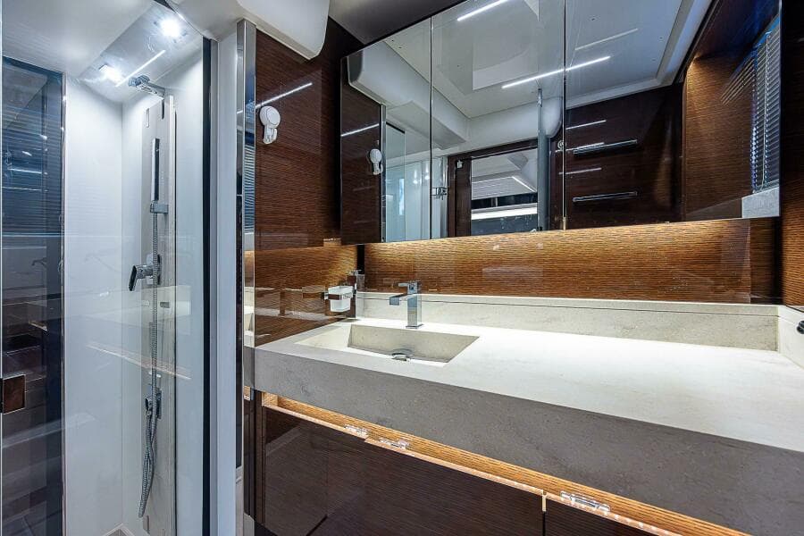 2021 Prestige 590 - Photo 77