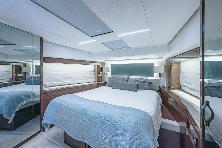 2021 Prestige 590 - Photo 56