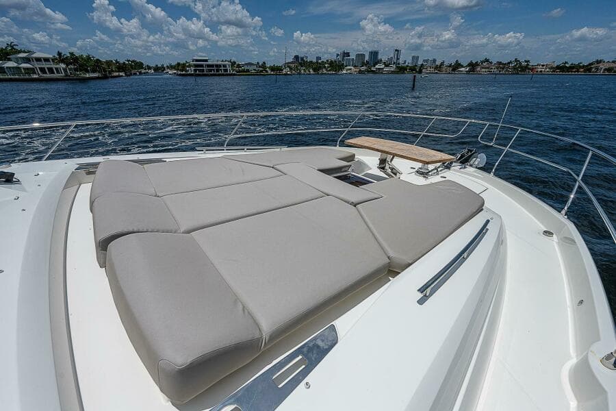 2021 Prestige 590 - Photo 15