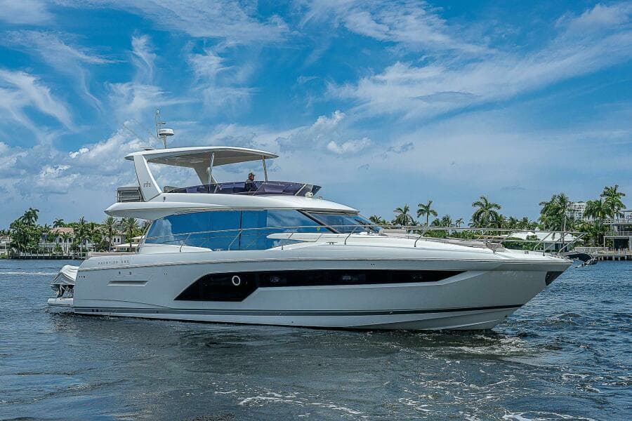 2021 Prestige 590 - Photo 4
