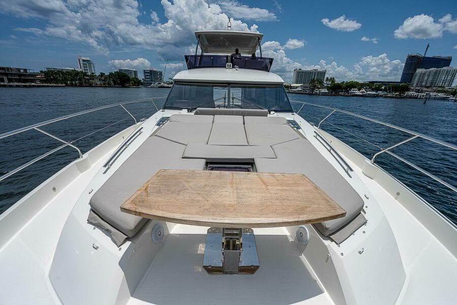 2021 Prestige 590 - Photo 12