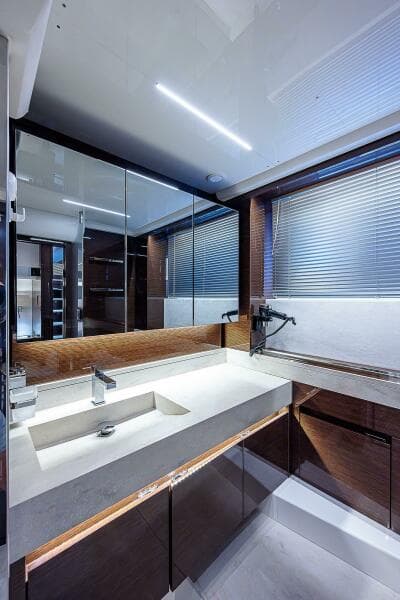 2021 Prestige 590 - Photo 79