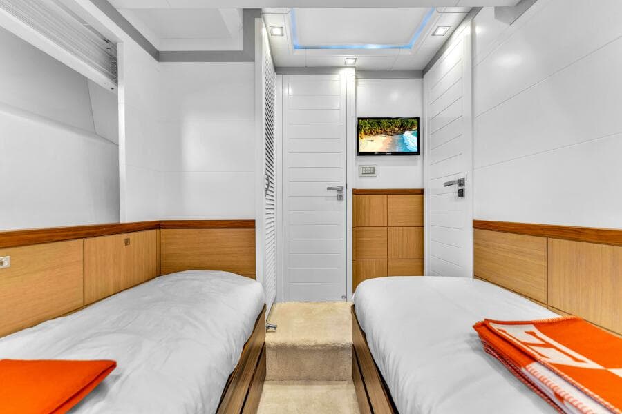 2013 Astondoa 72 GLX - Photo 79
