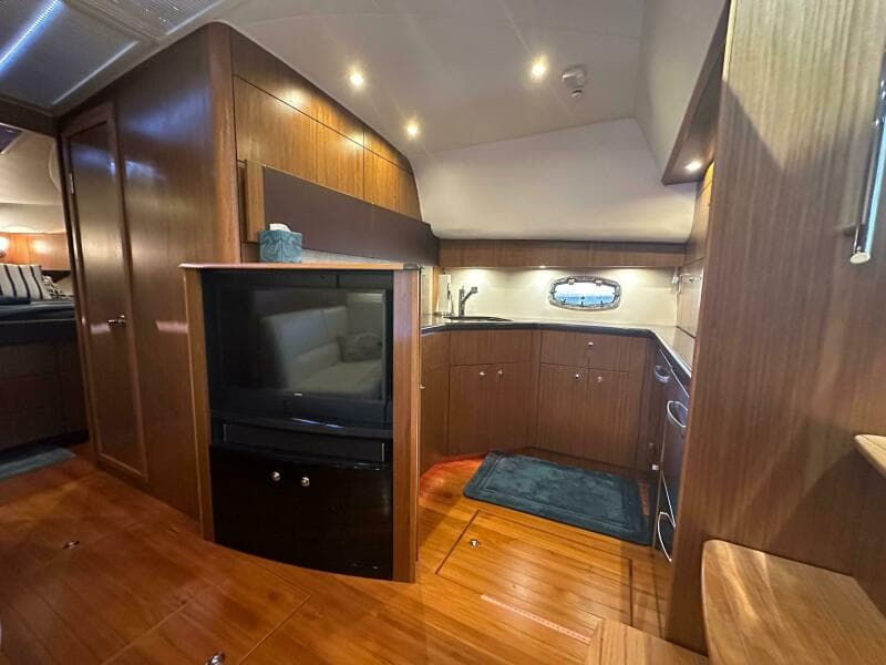 2018 Tiara Yachts 4300 Open - Photo 25