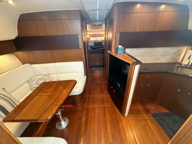 2018 Tiara Yachts 4300 Open - Photo 20