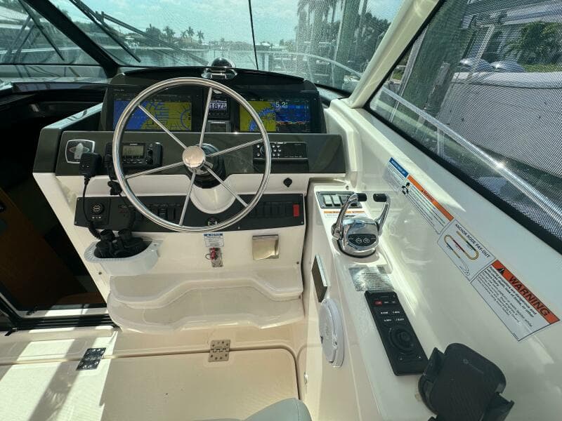 2018 Tiara Yachts 4300 Open - Photo 10