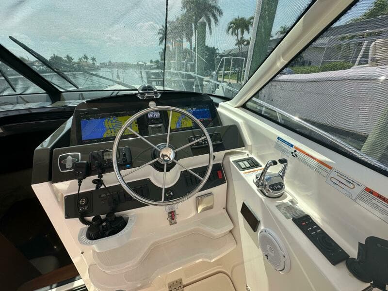 2018 Tiara Yachts 4300 Open - Photo 8