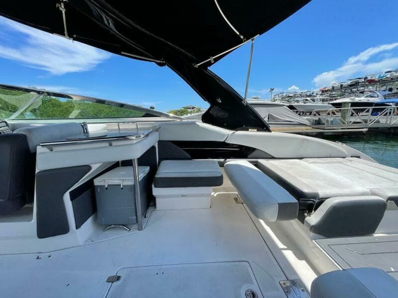 2013 Regal 3200 Bowrider - Photo 6