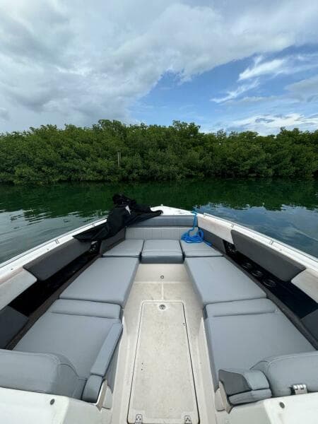 2013 Regal 3200 Bowrider - Photo 2