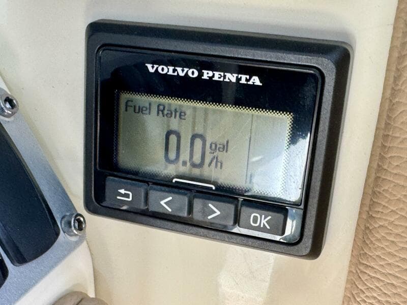 2018 Chris-Craft Launch 27 Heritage Trim Edition - Surf