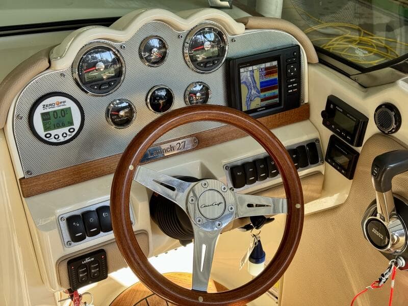 2018 Chris-Craft Launch 27 Heritage Trim Edition - Surf