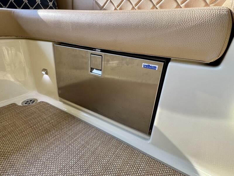 2018 Chris-Craft Launch 27 Heritage Trim Edition - Surf