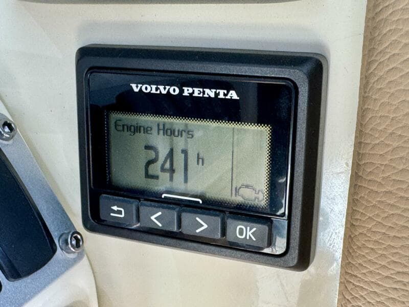 2018 Chris-Craft Launch 27 Heritage Trim Edition - Surf