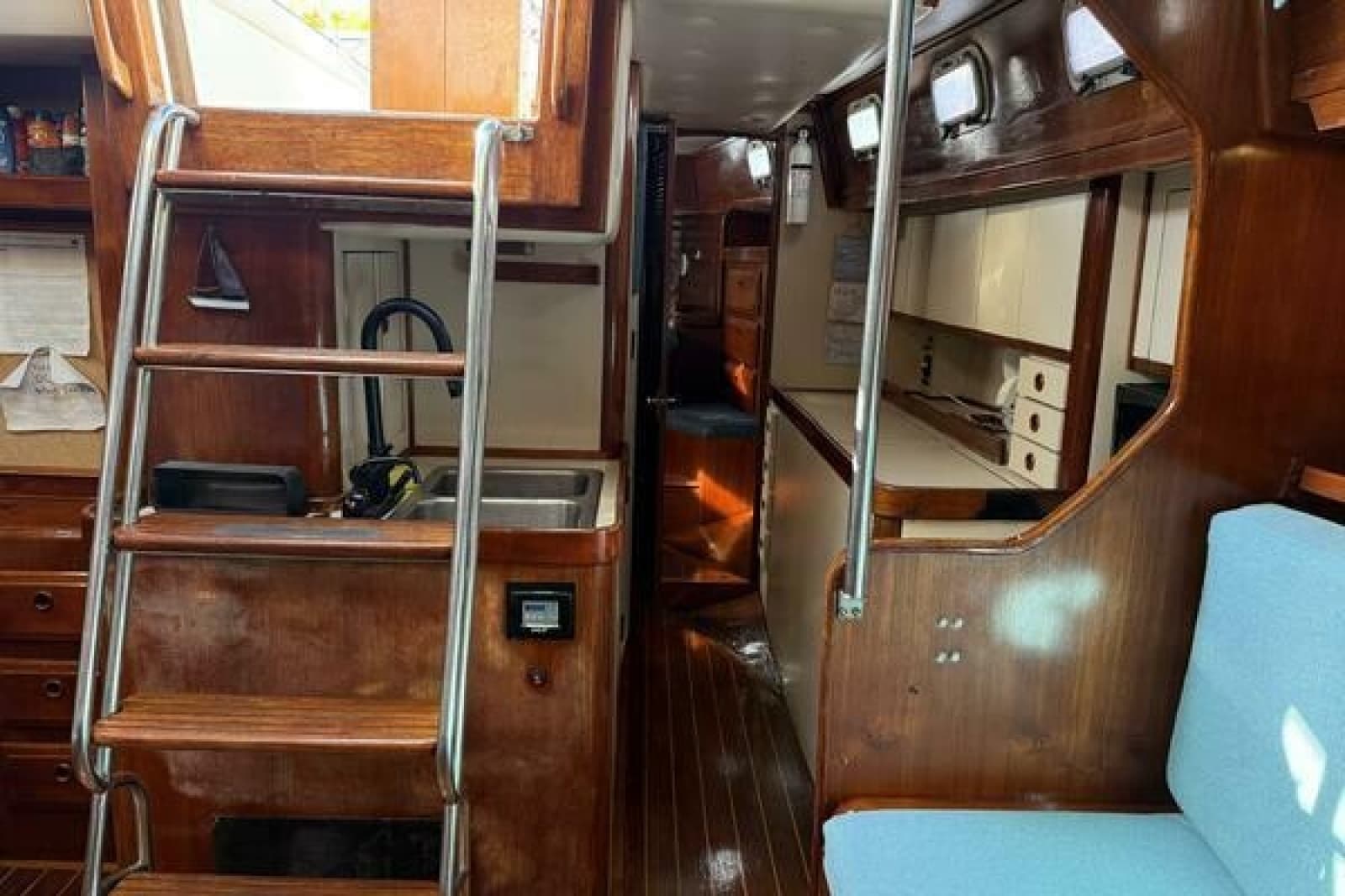 1985 Endeavour 42 - Photo 60