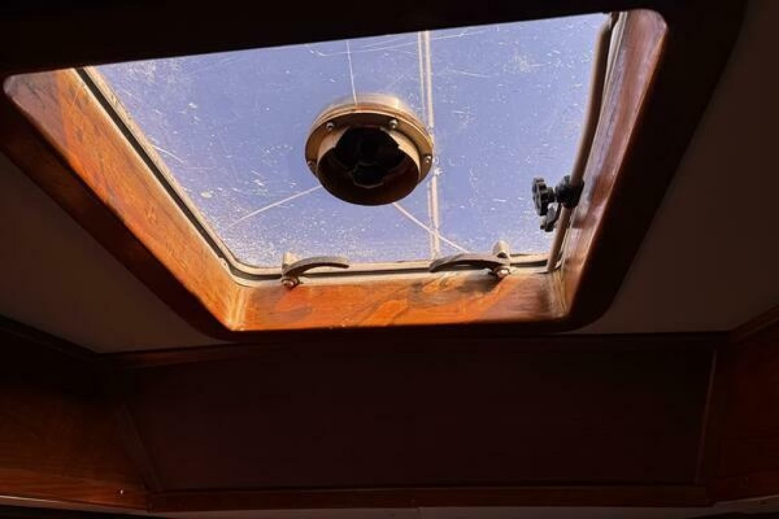 1985 Endeavour 42 - Photo 55